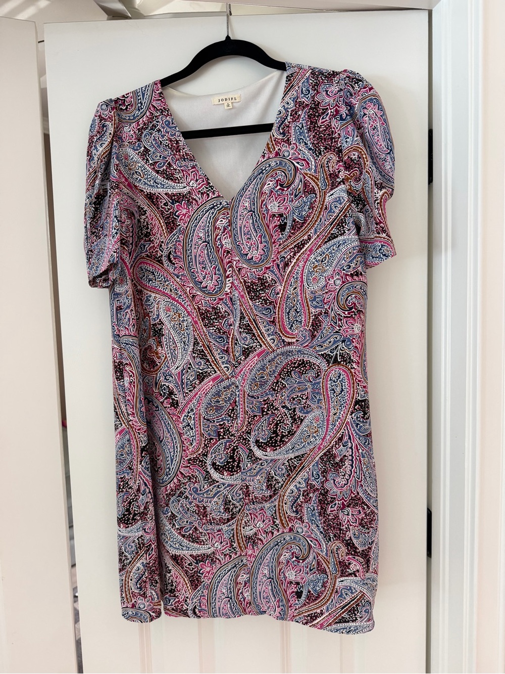 Pink Paisley V-Neck Short Sleeve Dress
